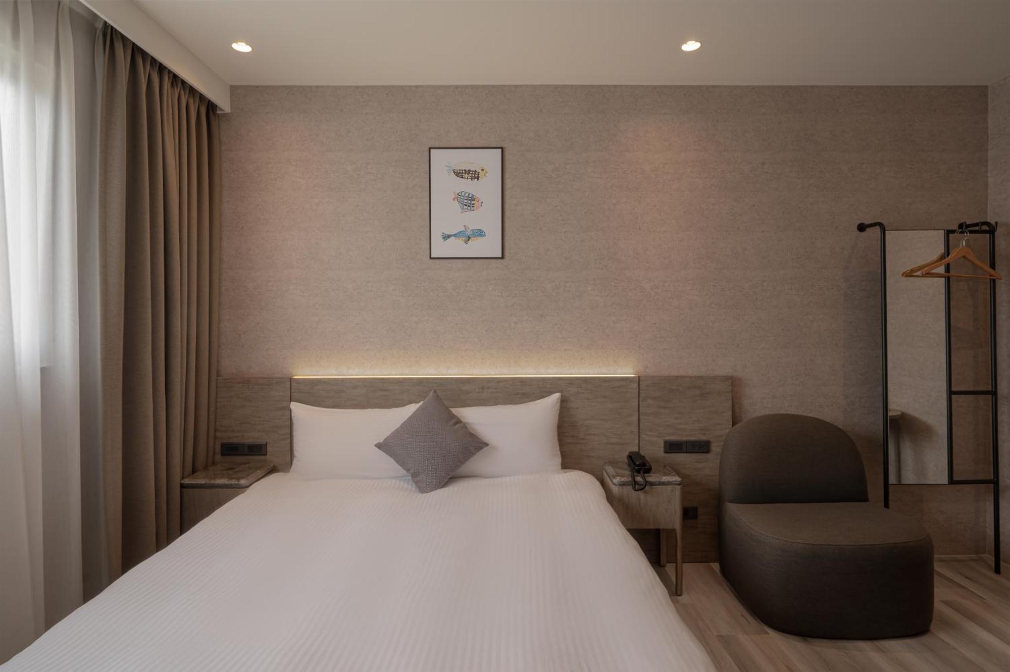 In Joy Hotel Тайджун Екстериор снимка