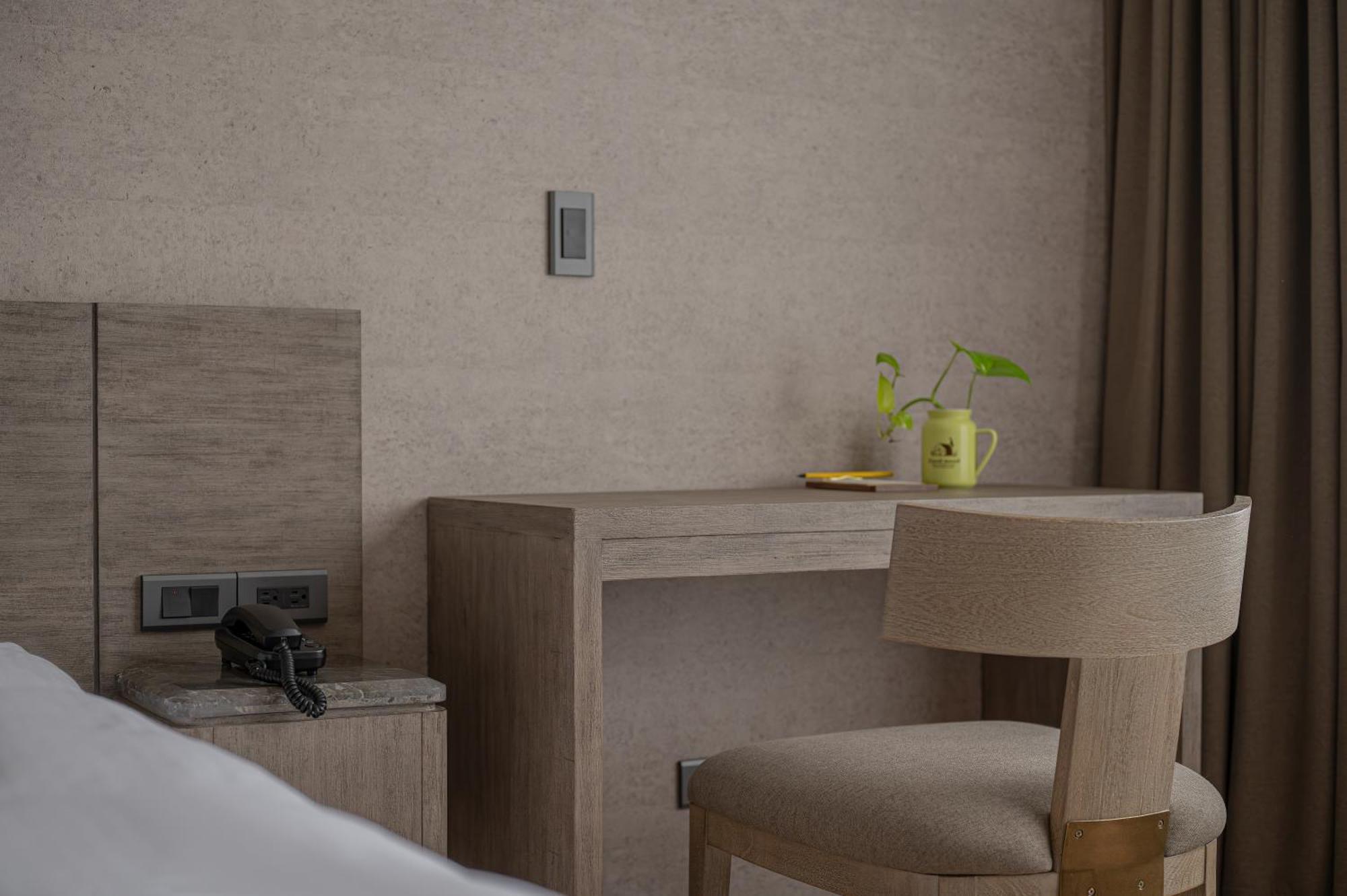 In Joy Hotel Тайджун Екстериор снимка