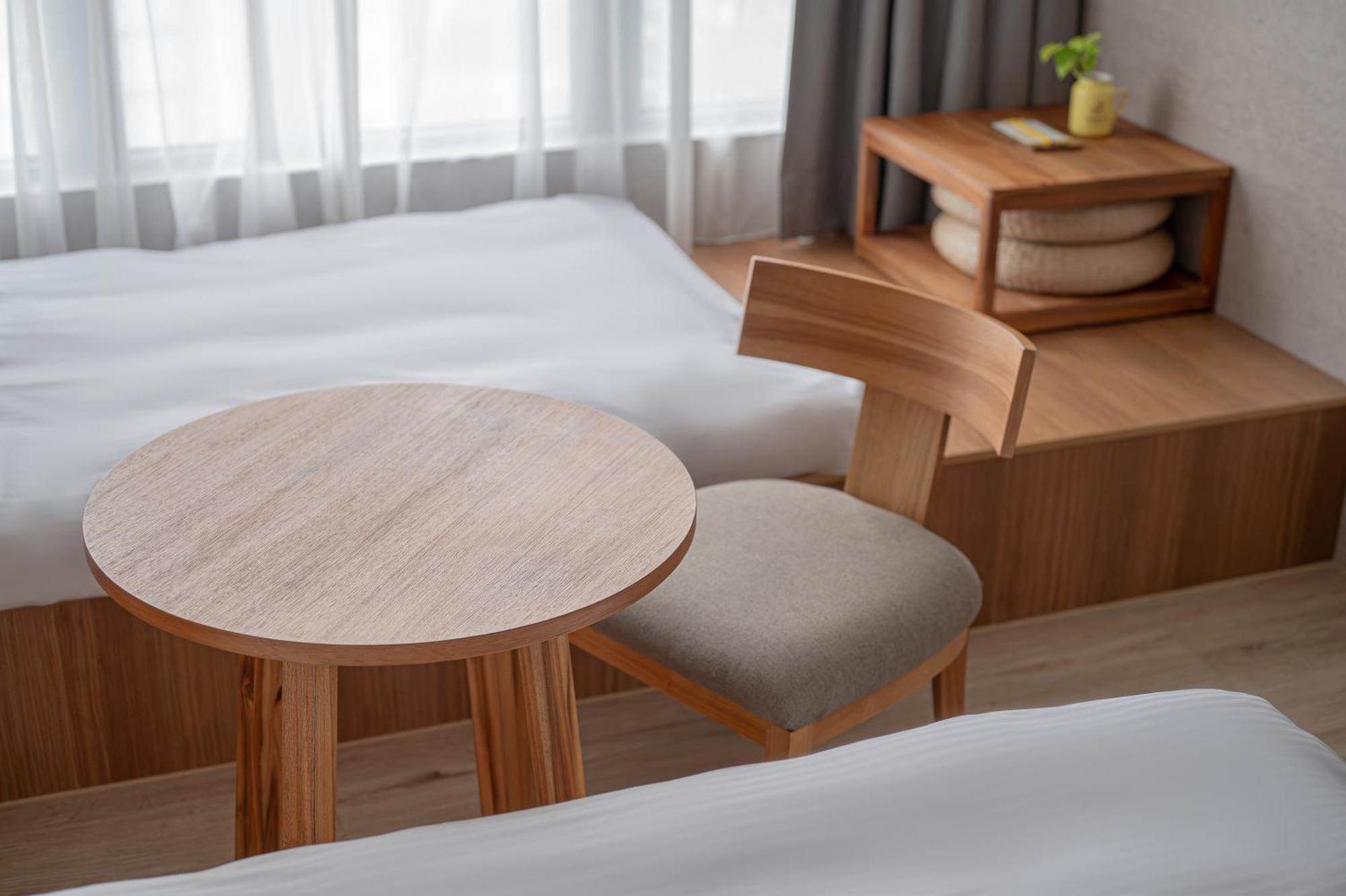 In Joy Hotel Тайджун Екстериор снимка